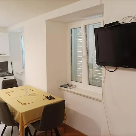 Mar Apartment