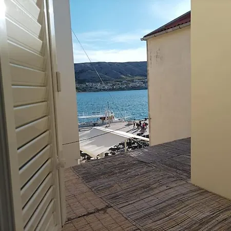Mar * Pag Town